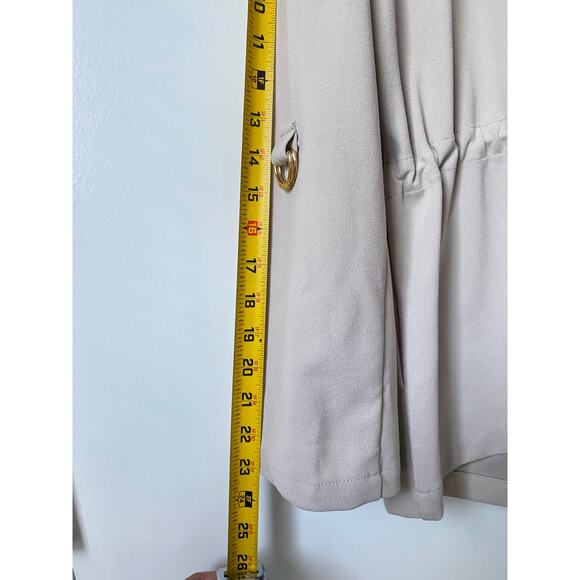 Anne Klein Beige Open Front Waterfall Jacket M Gold Accents Minimalist Neutral - Picture 8 of 8